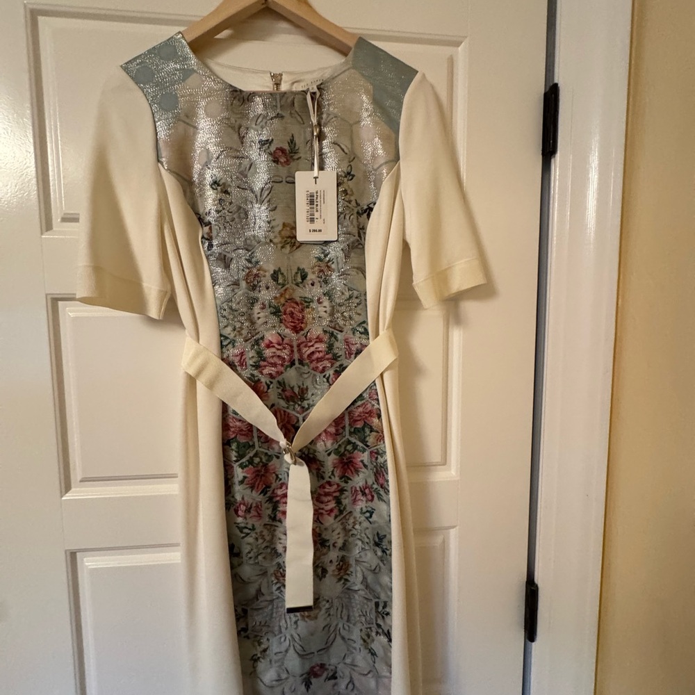 Elegant Ted Baker Floral Print Dress